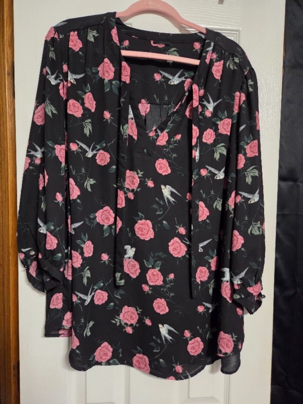 Torrid Rose Bird Print Georgette Blouse Black Pink Size 2 2X 18/20